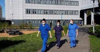 Meningite, pediatri: “Le 10 cose da sapere su infezione che preoccupa in Gb”