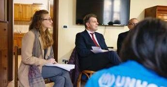 Migranti, Balzaretti: “Con Svizzera e Unhcr più qualità in accoglienza minori non accompagnati”