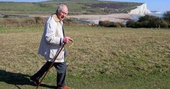 Re Carlo inaugura il sentiero costiero più lungo del mondo: è stato intitolato a lui