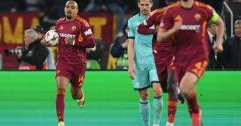 Roma-Bologna, rigore segnato da Malen ma i giallorossi chiedono un altro penalty. Cos’è successo in Europa League