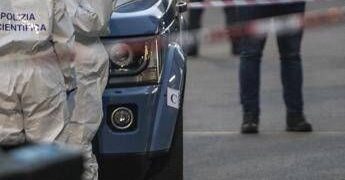 Roma, operai trovano ossa umane durante lavori di ristrutturazione in un locale a Ostiense