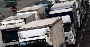 Sciopero autotrasportatori, Garante : “Revocare fermo tir 20-25 aprile”