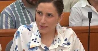 Scrive un libro dopo la morte del marito, poi la verità choc: condannata per l’omicidio