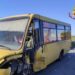 Scuolabus con 10 bambini contro auto nel Pavese: feriti conducenti