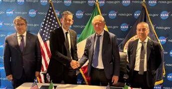 Spazio, Urso: “Imprese italiane costruiranno primo modulo abitativo sulla Luna e presto porteremo anche un astronauta italiano”
