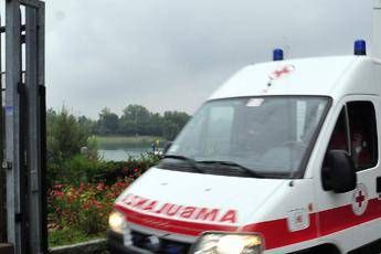 Stava montando delle luminarie, elettricista morto folgorato nel Reggino