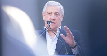 Tajani: “Ecco il piano per abbassare le tasse agli italiani”