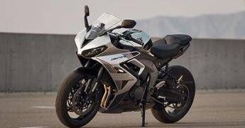 Triumph Daytona 660 MY26: più sportiva, più precisa