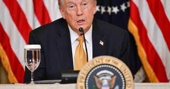 Trump: “Iran tigre di carta, una parola e gli oleodotti sull’isola di Kharg saranno distrutti”