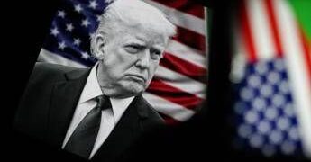 Trump e i piani per occupare l’isola di Kharg, pressing su Iran per ottenere la riapertura di Hormuz