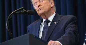 Trump perde un pezzo, capo antiterrorismo si dimette: “Non appoggio guerra in Iran”