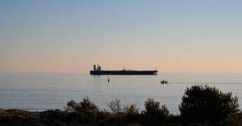 Turchia, petroliera attaccata nel Mar Nero