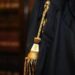 Uccise il padre a coltellate per legittima difesa, 20enne assolta in appello