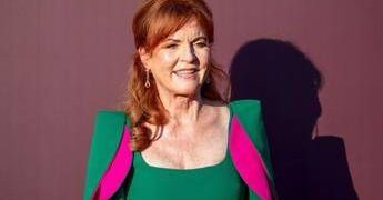 Un libro di Sarah Ferguson? Buckingham Palace trema già e Carlo è pronto a querelare