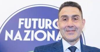 25 aprile, Vannacci: “Vado al mare, non mi riconosco in ‘Bella ciao’ e tiritere antifasciste”