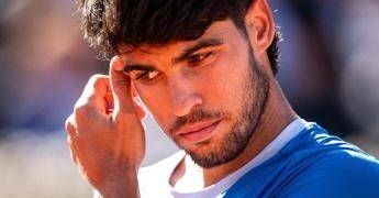 Alcaraz salta Roma e Roland Garros: “Momento difficile, ma devo essere cauto”