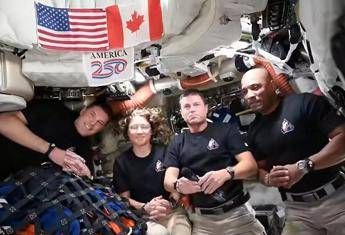 Artemis II, il messaggio di Trump: “Torneremo sulla Luna e poi dritti su Marte”