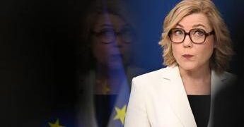 Biennale Arte, vicepresidente Ue vittima di uno scherzo dei comici russi Vovan e Lexus