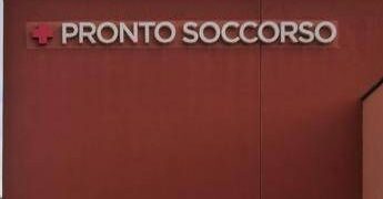 Bimbo di 18 mesi cade da finestra a Civita Castellana, è grave