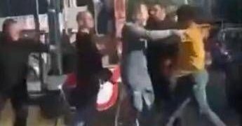 Caos Verona, Orban litiga con un tifoso dopo ko contro Il Milan: cos’è successo