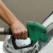 Carburanti, benzina in calo e gasolio sotto i due euro: i prezzi di oggi