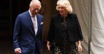 Carlo e Camilla al Memoriale dell’11/09: la visita e il biglietto scritto a mano