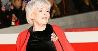 Caterina Caselli compie 80 anni: il Casco d’Oro tra voce, talento e intuizione