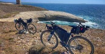 Cicloturismo con Shardana bikeventure: il meglio della Sardegna in bikepacking