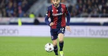 Cremonese-Bologna 1-2, rossoblu vincono con gol di Joao Mario e Rowe