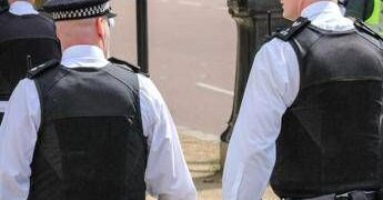 Dopo tentato stupro non viene espulso, migrante arrestato per nuova violenza: il caso in UK