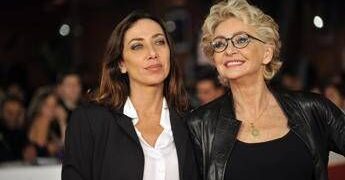 Enrica Bonaccorti, l’omaggio a Verissimo: in studio la figlia Verdiana