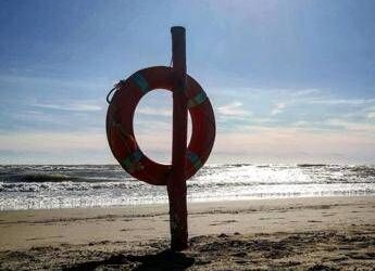 Estate a rischio per l’oasi dei naturisti di Capocotta: “Senza chiosco vittime di intimidazioni e guardoni”