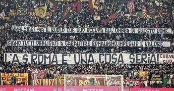 Gasperini-Ranieri, Curva sud risponde: “La Roma è una cosa seria”. Per l’allenatore gli applausi dell’Olimpico