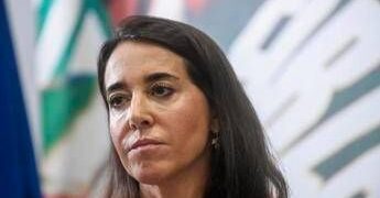 Ia, Ronzulli (Fi): “Italia non diventi colonia digitale, governare intelligenza artificiale ora”