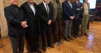 Il dottor Ai? “E’ intelligente se lo siamo noi, e non potrà sostituire il medico”. Un libro spiega perché