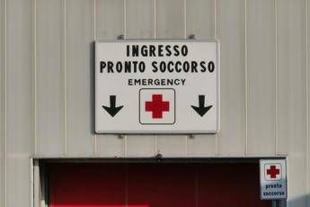 Investita accidentalmente dall’auto del papà, muore bimba di 2 anni