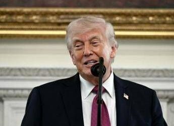 Iran-Usa, negoziati saltano e Trump estende la tregua: “Aspetto proposta di Teheran”