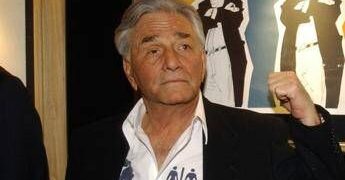 Jacqueline Falk si toglie la vita a 60 anni, lutto nella famiglia del tenente Colombo