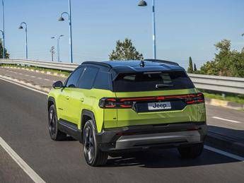 Jeep Compass: nuovi allestimenti Business e Summit