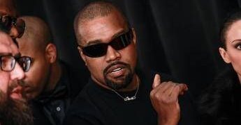 Kanye West, cancellato concerto in Polonia dopo polemiche su posizioni antisemite