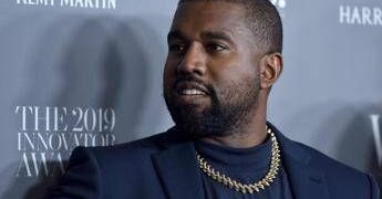 Kanye West, è polemica per lo show a Londra. Il rapper: “Pronto a incontrare comunità ebraica”