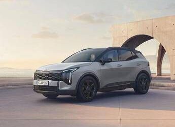 Kia Sportage Black Edition: nuovo look e motorizzazione ibrida