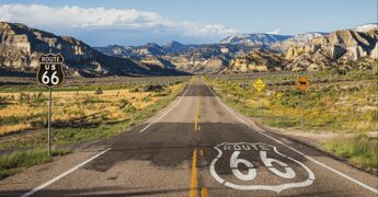 La Route 66 compie 100 anni, il mito americano che ha inventato il viaggio on the road