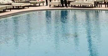 Latina, bimbo di 7 anni muore annegato in piscina a Suio Terme