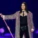 Laura Pausini ferma il concerto in Perù e gela la prima fila: “Non conoscete le canzoni”