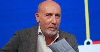 Morto Roberto Arditti, il giornalista aveva 60 anni