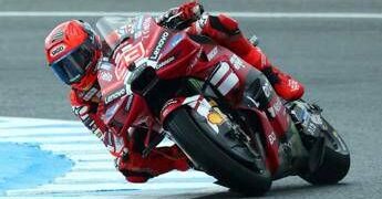 MotoGp Spagna, pole per Marc Marquez: Bezzecchi quarto