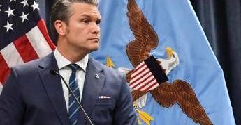 Pensa di citare la Bibbia invece è una frase di Pulp Fiction, la gaffe di Pete Hegseth