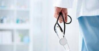 Piede reumatico, webinar Apmarr per riconoscere sintomi e non perdere autonomia