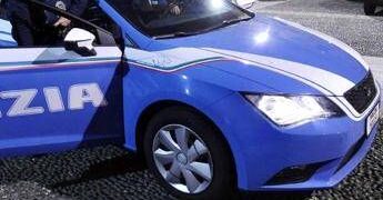 Rete antisemita e neonazista online, arrestato 19enne: chat chot e propaganda d’odio tra giovani e minorenni